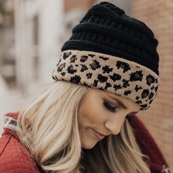 LAST ONE! 🥳HOST PICK🥳 NWT C.C. Black and Leopard Print Knit Beanie - Picture 13 of 16